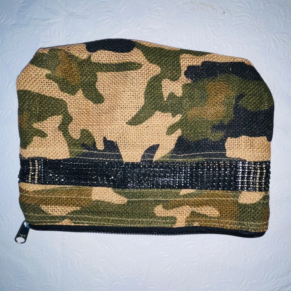 Chic Luxe Camouflage Pouch Jute Green Black Silver Hardware